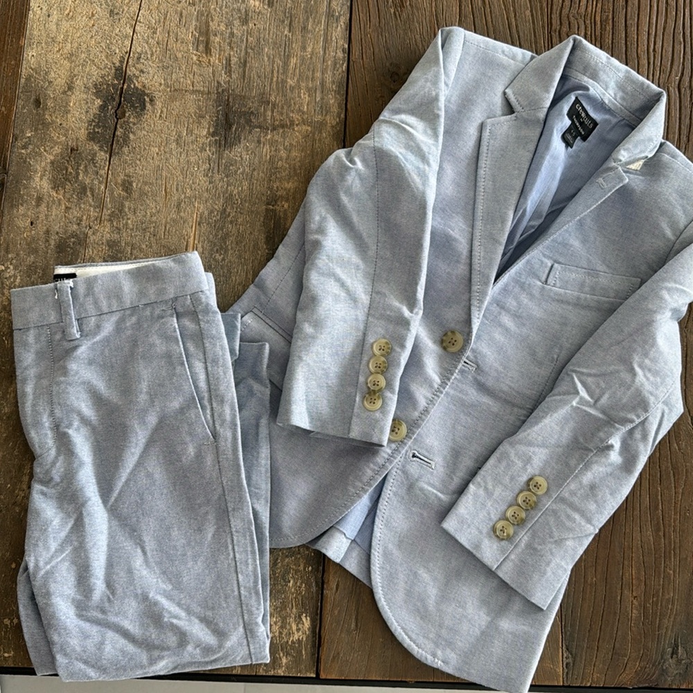 Crewcut size 4 Thompson suit in excellent condition